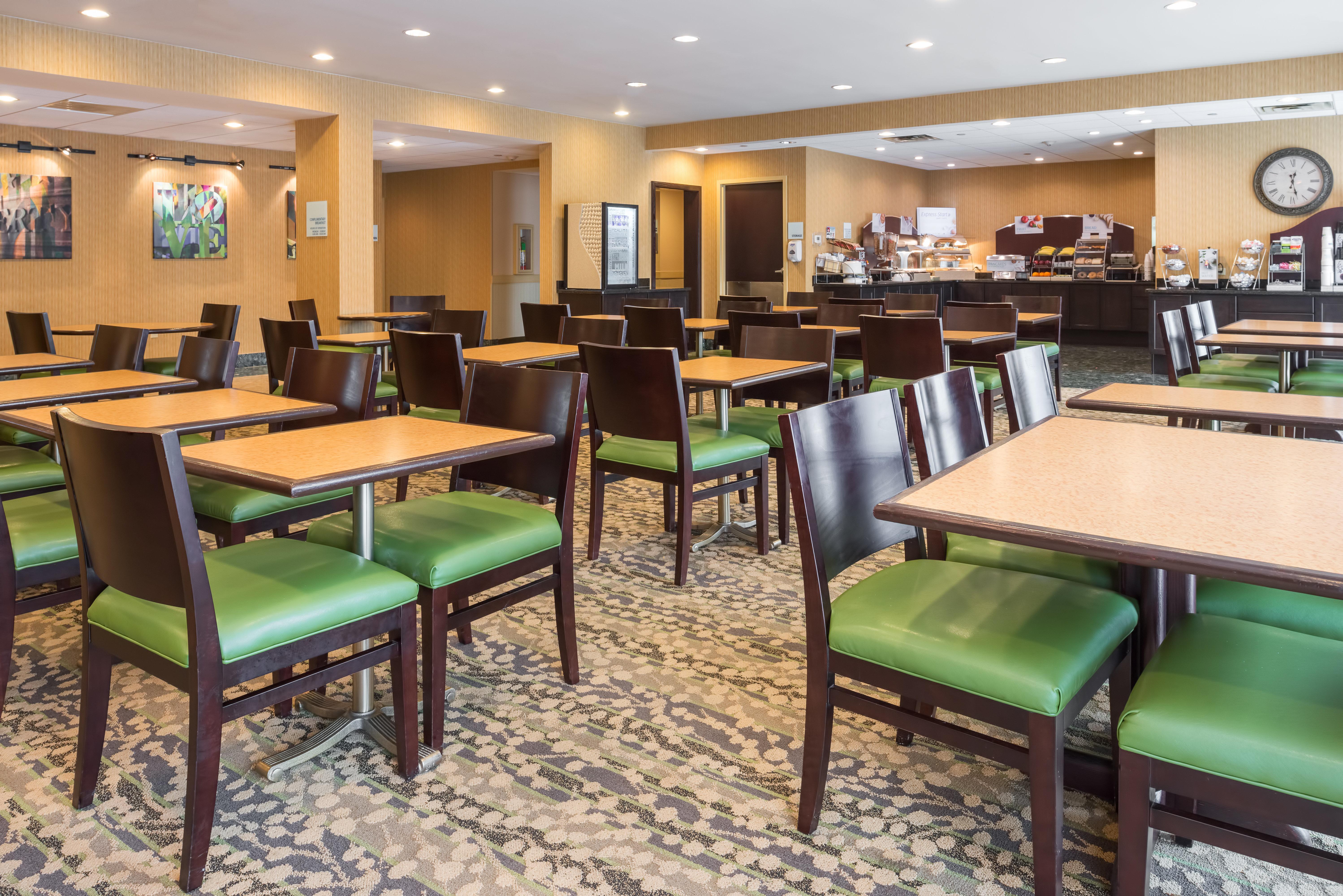 Holiday Inn Express Philadelphia Ne-Bensalem By Ihg Экстерьер фото