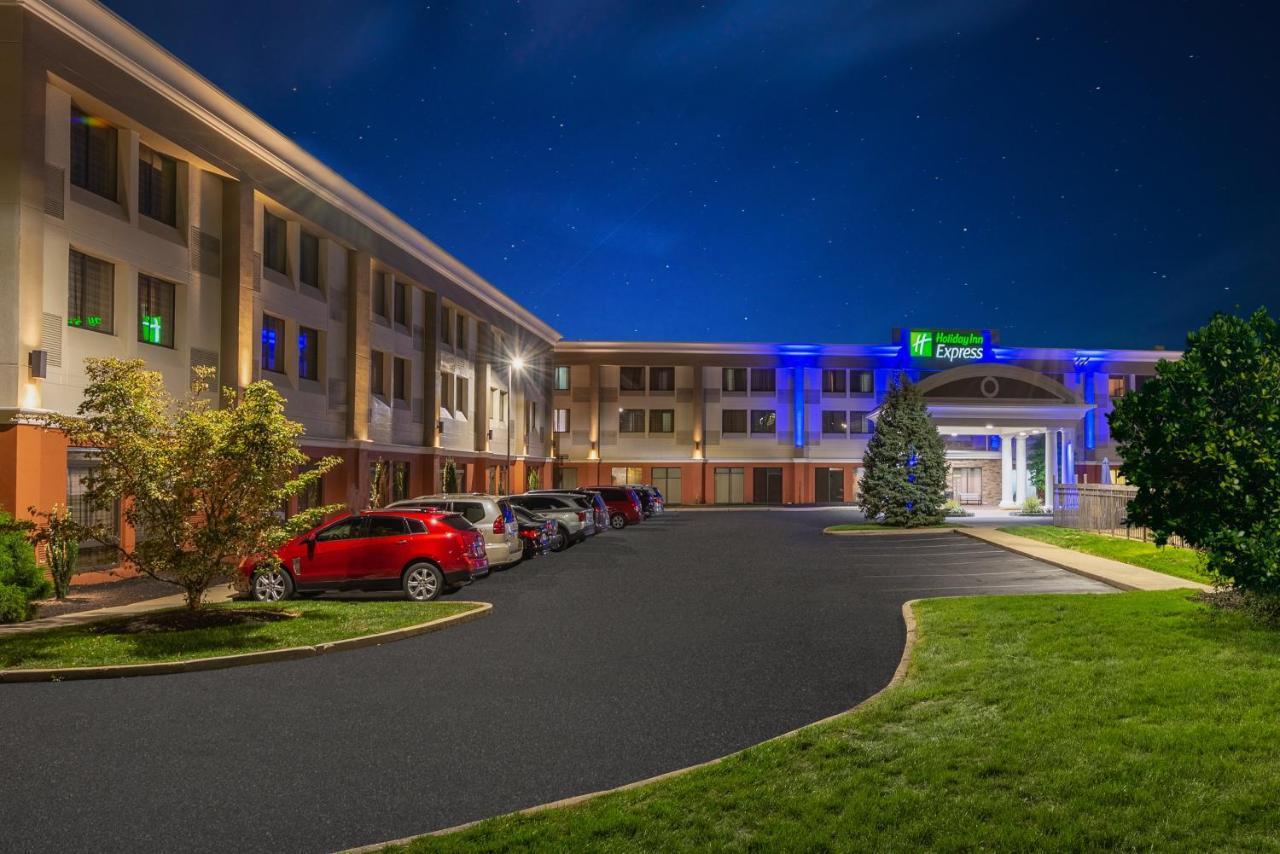 Holiday Inn Express Philadelphia Ne-Bensalem By Ihg Экстерьер фото