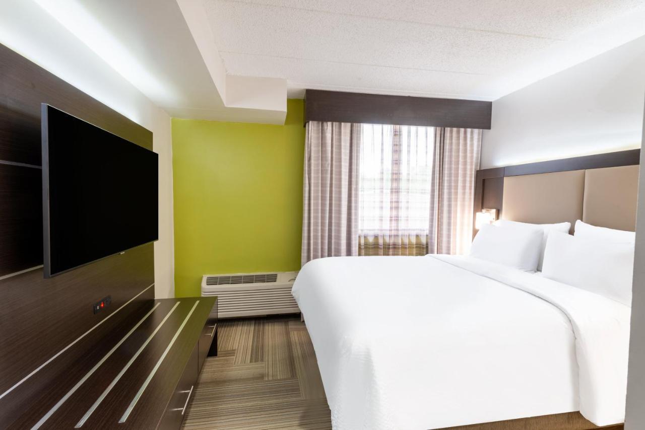 Holiday Inn Express Philadelphia Ne-Bensalem By Ihg Экстерьер фото