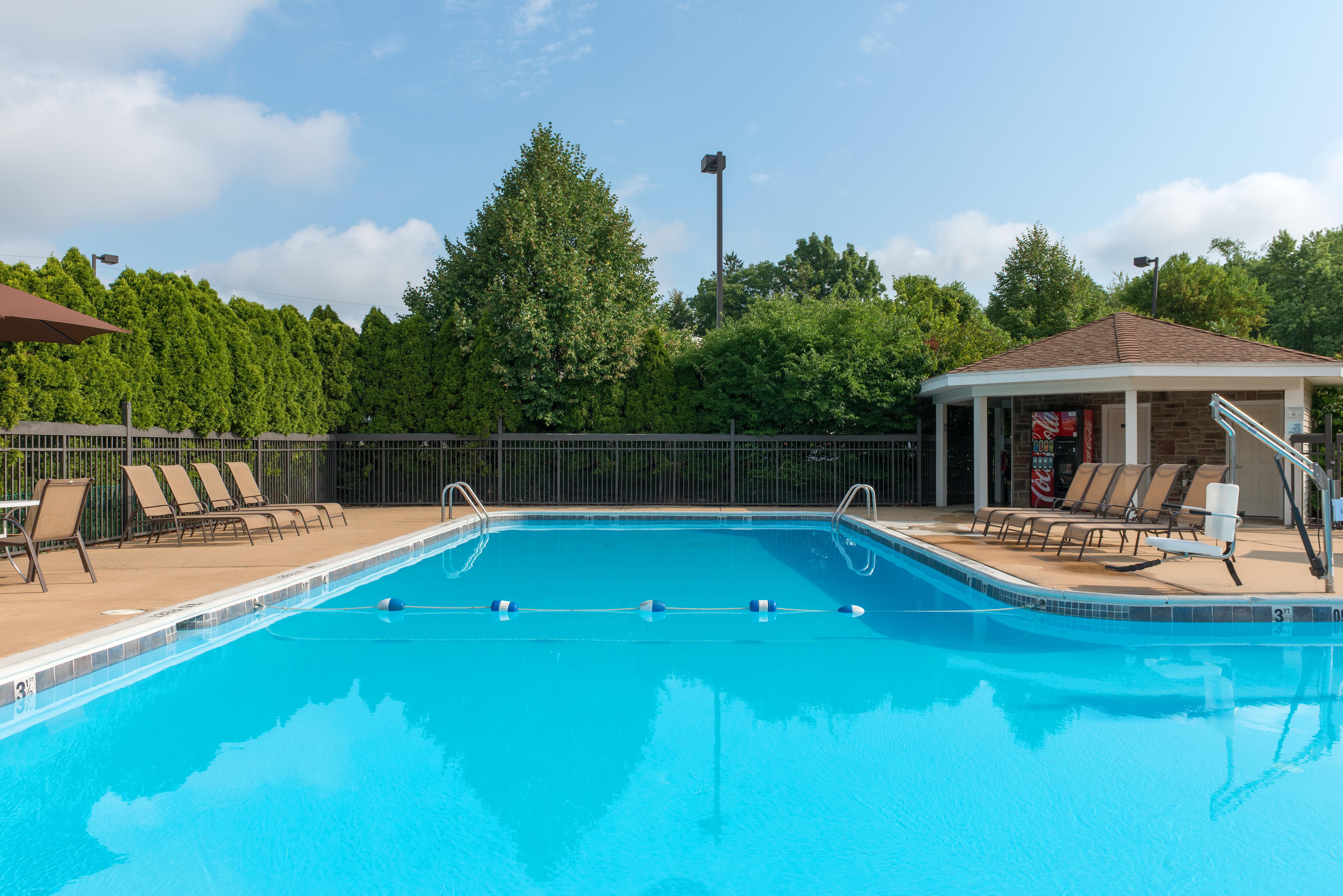 Holiday Inn Express Philadelphia Ne-Bensalem By Ihg Экстерьер фото