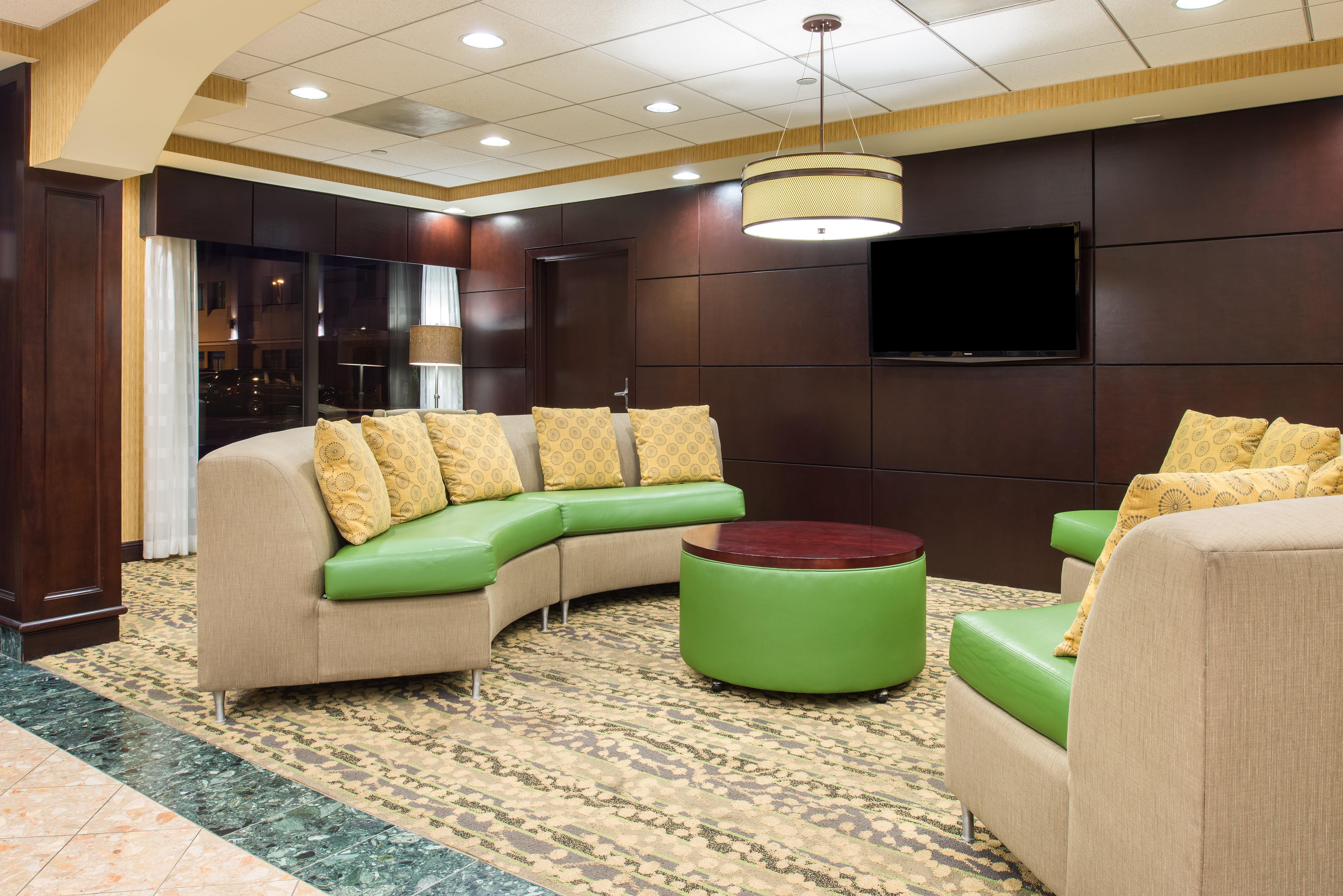 Holiday Inn Express Philadelphia Ne-Bensalem By Ihg Экстерьер фото