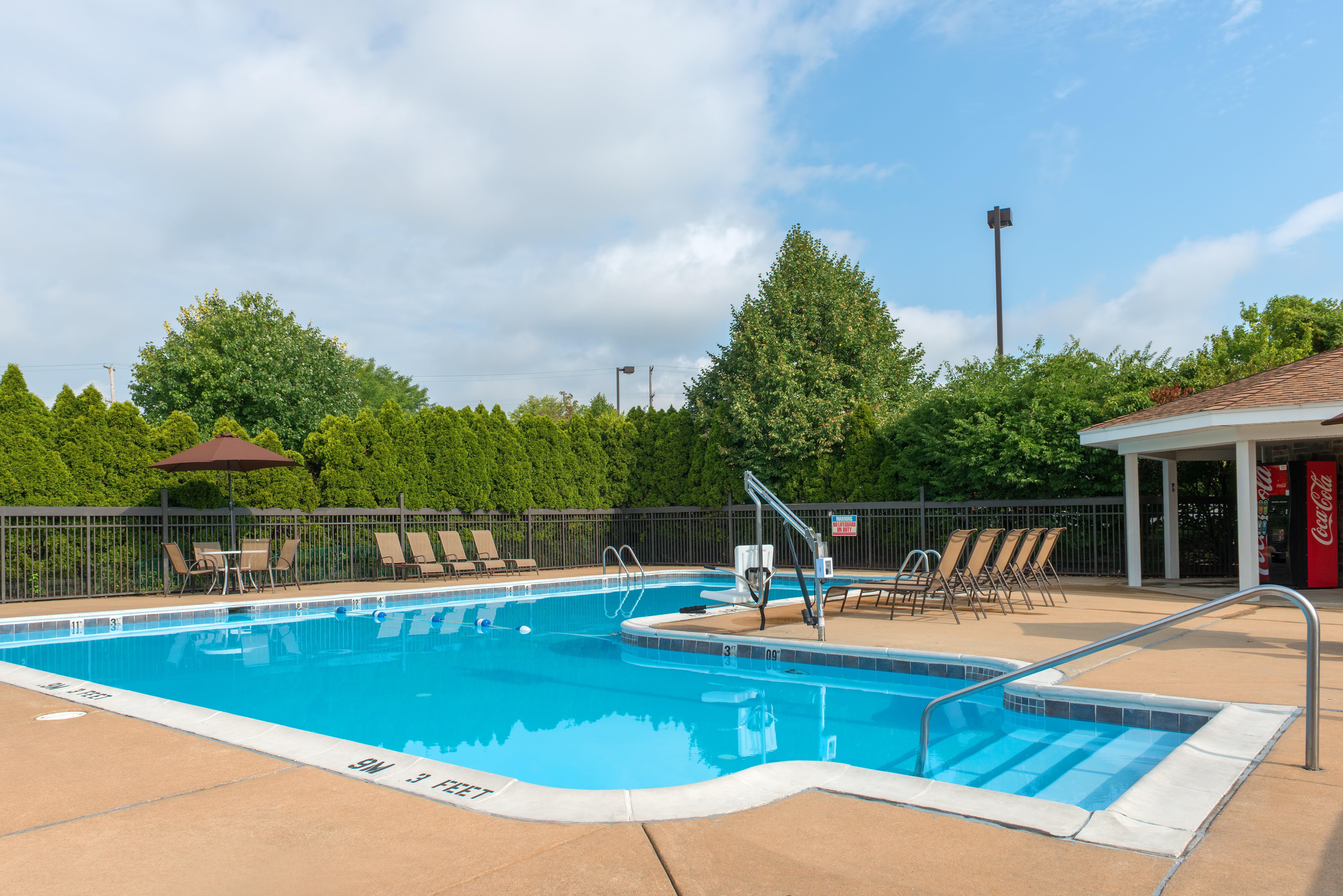 Holiday Inn Express Philadelphia Ne-Bensalem By Ihg Экстерьер фото